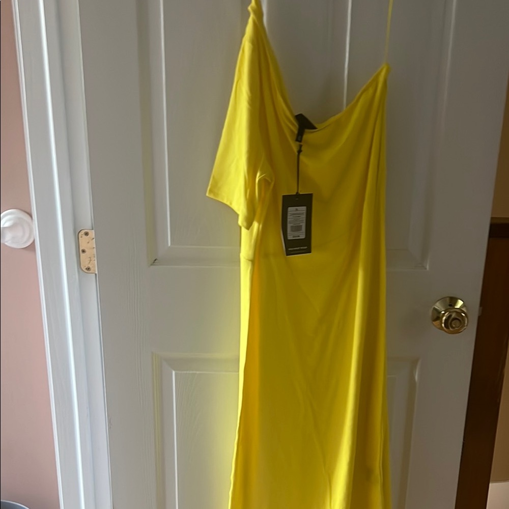 Who What Wear Yellow One Shoulder Dress